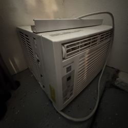 Frigidaire Window AC Unit