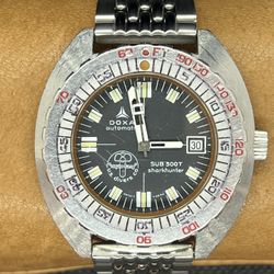 Doxa Sub 300T “Sharkhunter” Dive watch