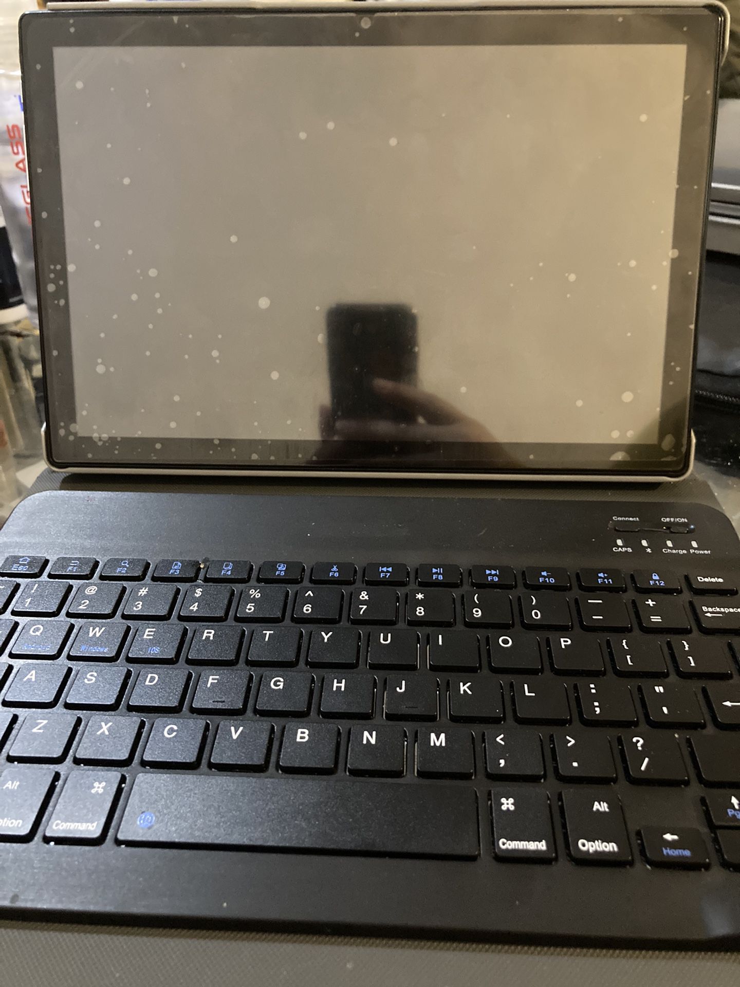 Cai Cor Laptop With Keyboard 