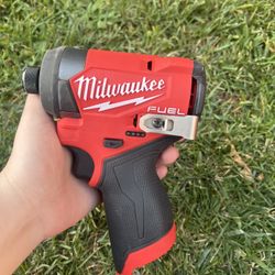 Milwaukee Impact Driver 12v Fuel
