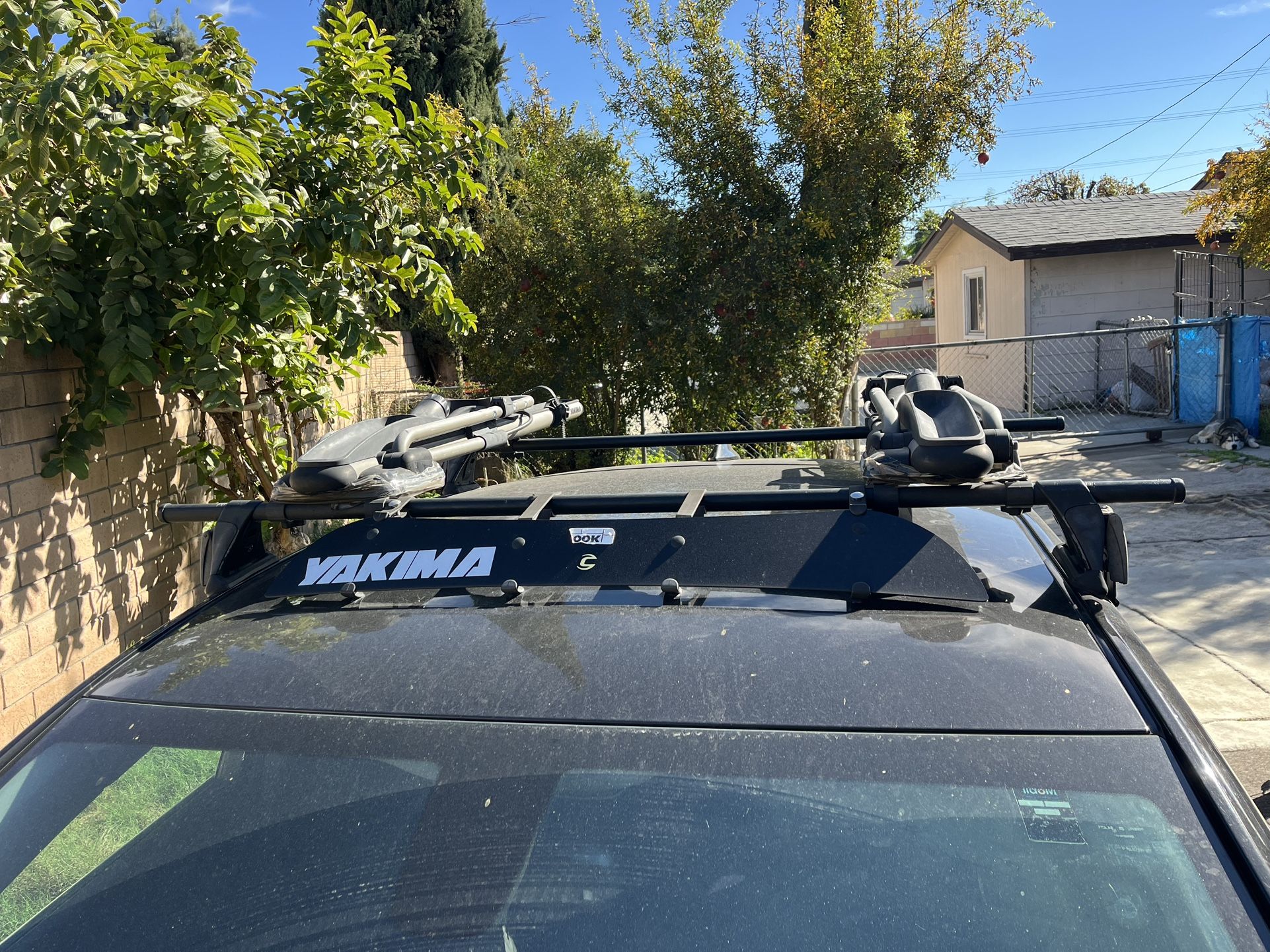 Yakima Roof Rack Set 2 Frontloader Bike Racks With Locks And Keys!