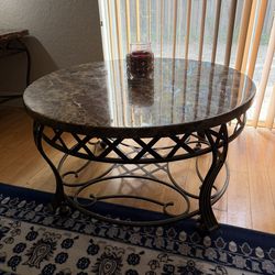 2 End Tables 1 Coffee Table