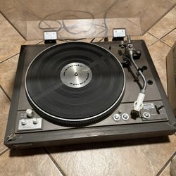 Vintage Sanyo Direct Drive Turntable Record Player – with Dust Cover 