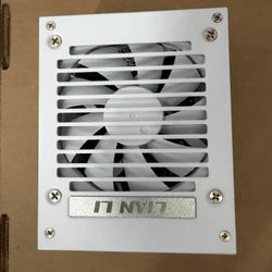 LIAN Li Sp750 Sfx Power Supply
