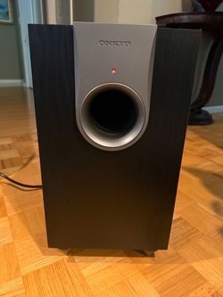 Onkyo SKW-550 140 Watt 10” Powered Subwoofer (Like New)