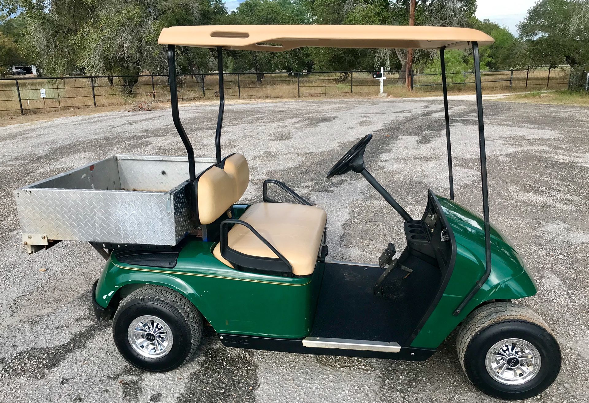1999 EZGO 36 Volt Electric Golf Cart with Cargo Box for Sale in San