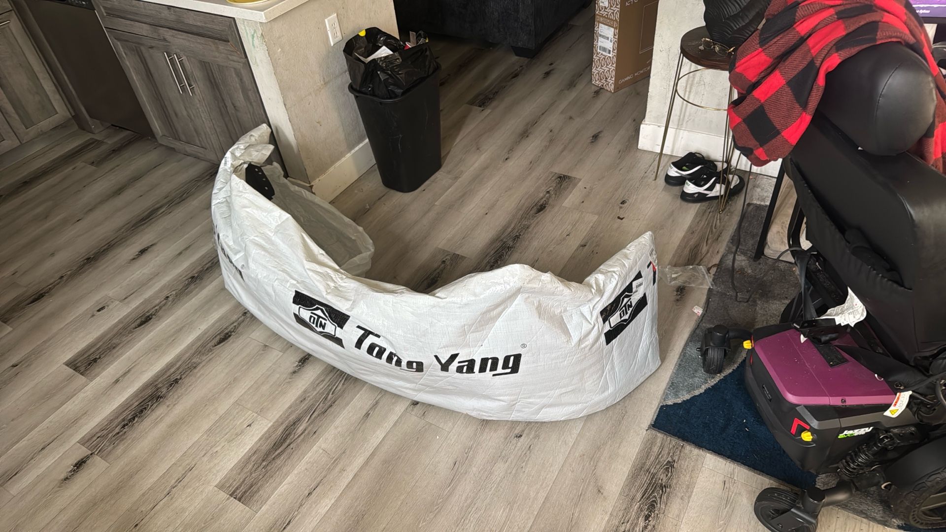 12 Hyundai Genesis Front Bumper
