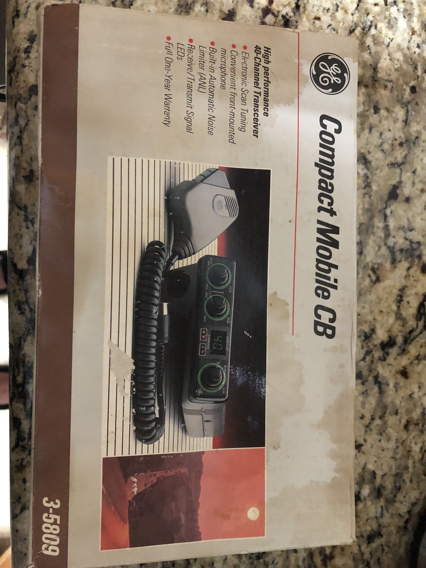 Compact mobile CB