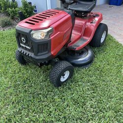Troy Bilt 42” Riding Lawnmower 
