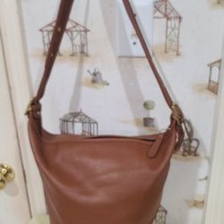 COACH VINTAGE  BROWN BUCKET  STYLE LEATHER  HANDBAG 
