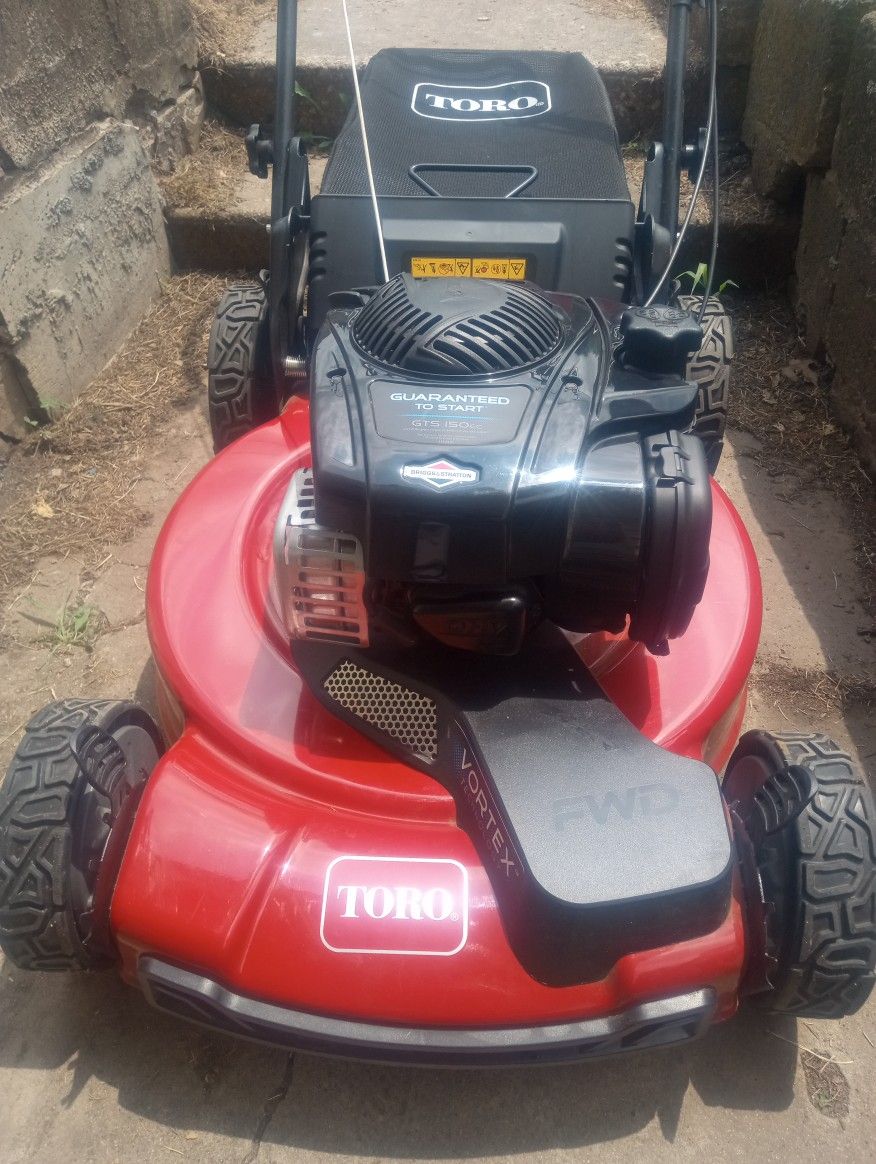 Toro 22" Self Propelled Push Mower