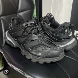 Balenciga Tracks