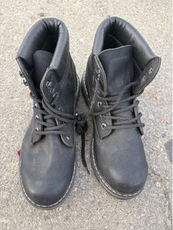 Work boots men’s size 8.5