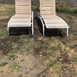 Outdoor Pool Lounger Chairs