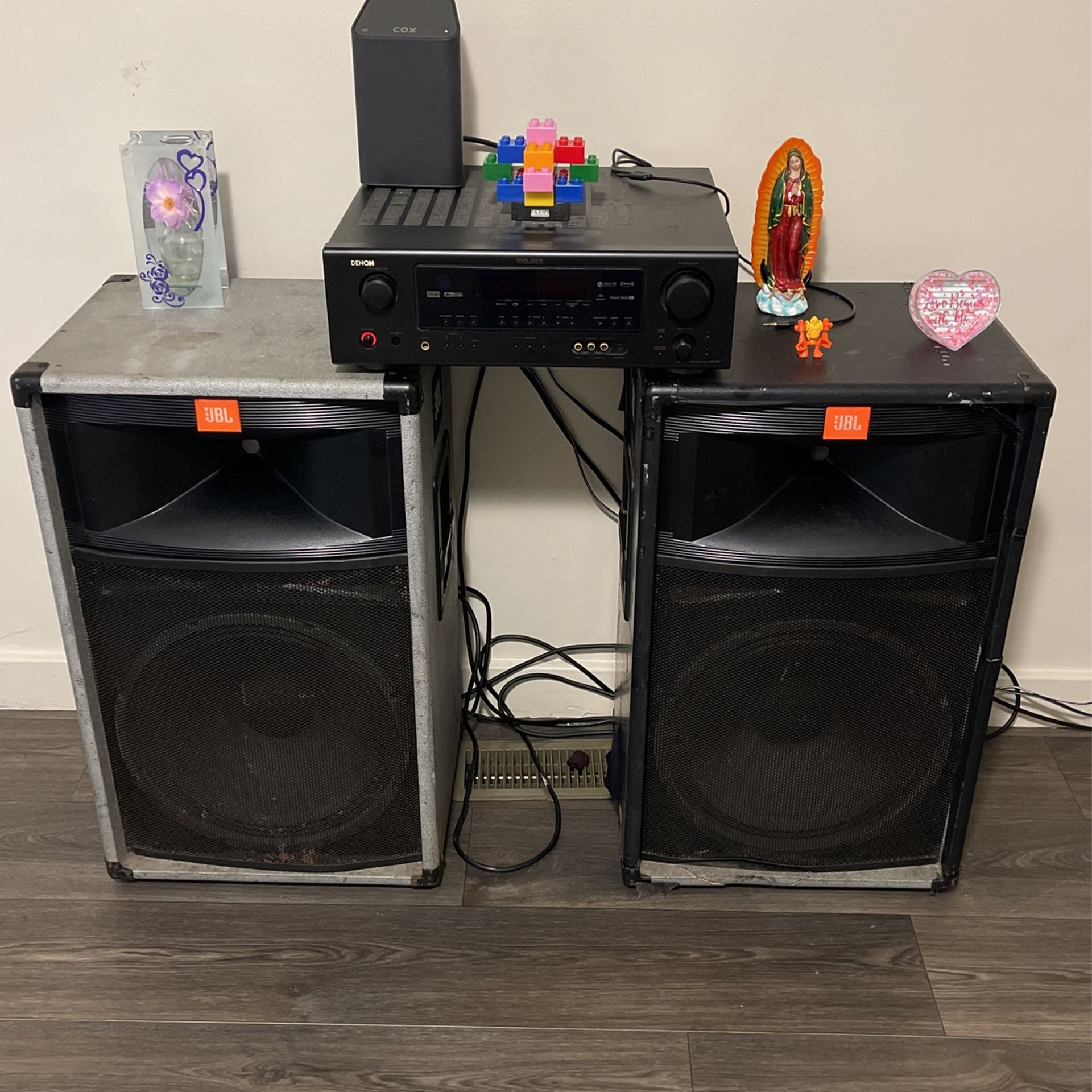 Denon Amplifier With 2 Jbl 15 Inch Speakers..800 Watts Rms