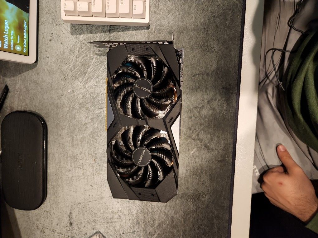 RTX 2060 6gb Gpu.