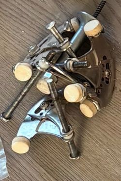 4 Hinge Pin Door Stops