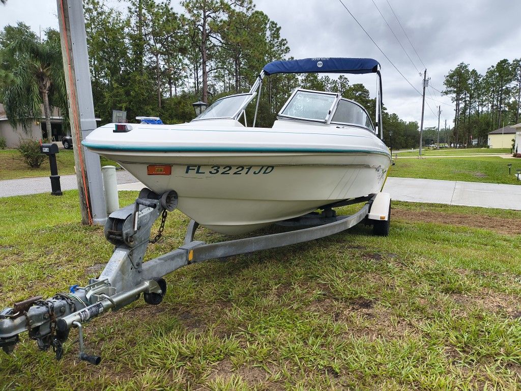 1995 Sea Ray 175 with a 3.0 inboard engine Mercury out drive