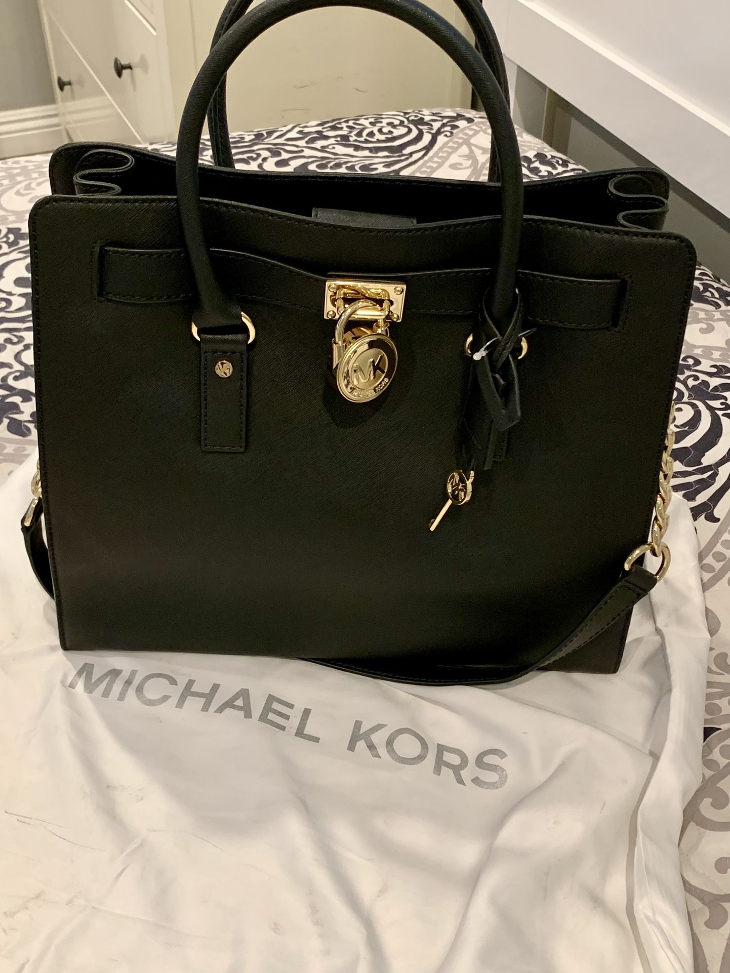 MICHAEL KORS