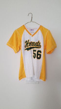 Hornets white/gold Jersey. Size L.(34-36)