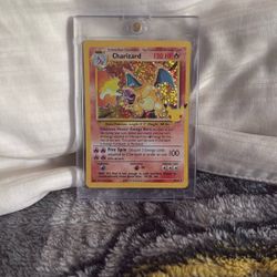 2021 Pokémon Celebrations Classic Collection Charizard Holo #4 card