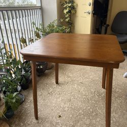 Foldable Wood Table