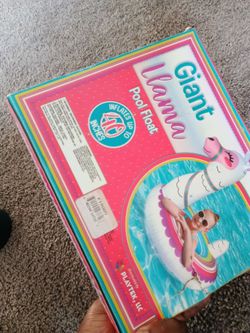 Playtek giant llama pool float brand new