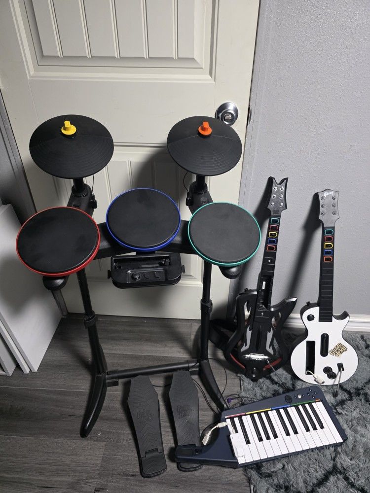 Guitar Hero Bundle - For Wii