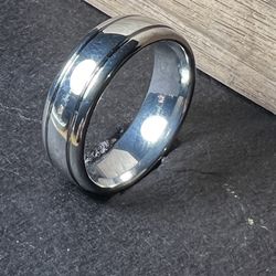 Men’s Ring  Size 13