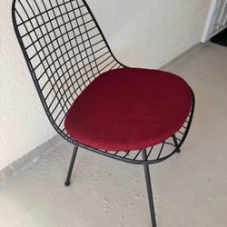 Vintage Mid Century Authentic Eames Metal Wire Chair