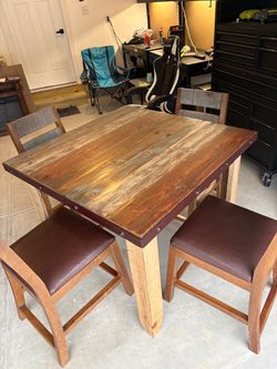Solid wood dinette set