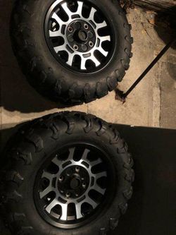 Brand new tires 28×11.00R15 back 28x9.00R15 front