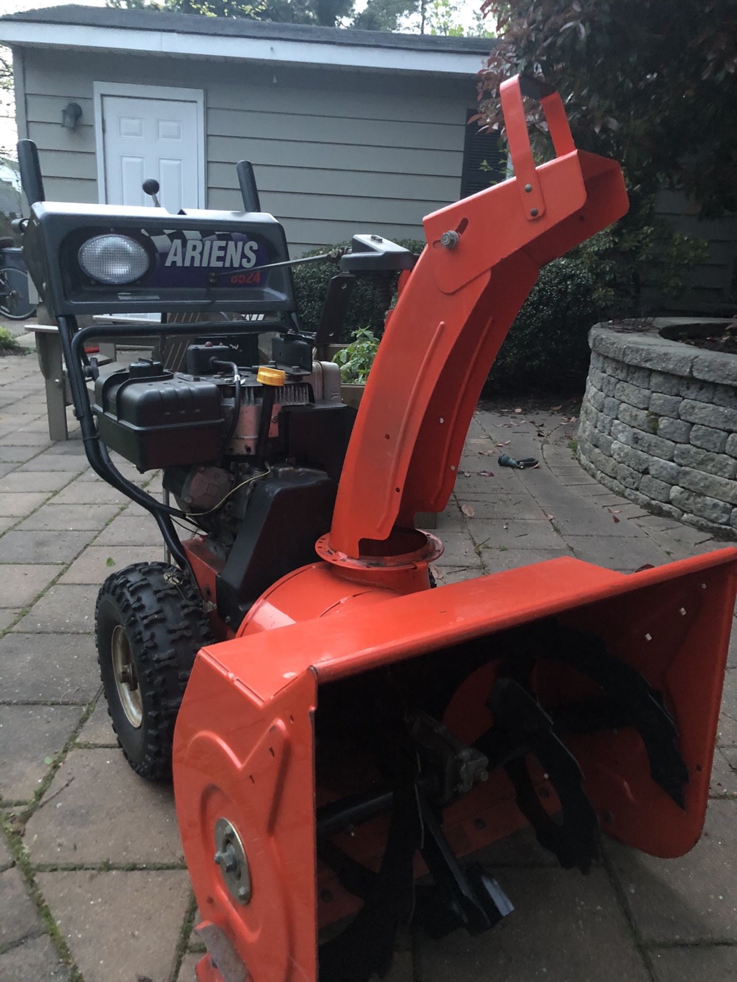 ARIENS 8524 Snow Blower for Sale in Lawnside, NJ OfferUp