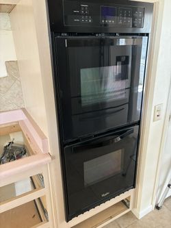 Double Oven Works Perfectly, Clean