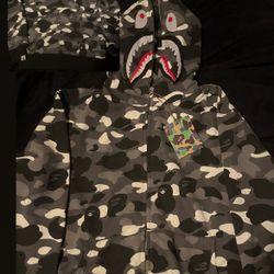 Bape Zip Up Size L