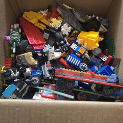 12.8lbs Of Verious Lego Bulk And Possible Sets