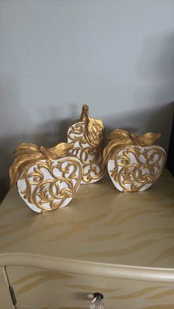 Decorative Apple Figurines Set of 3