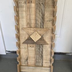 Hand made rustic hat rack