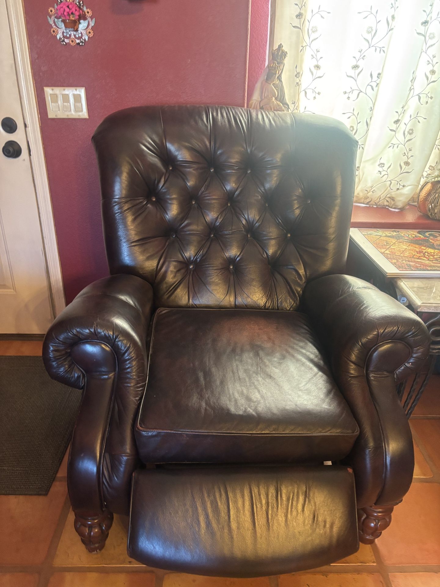 Black Reclining Couch 