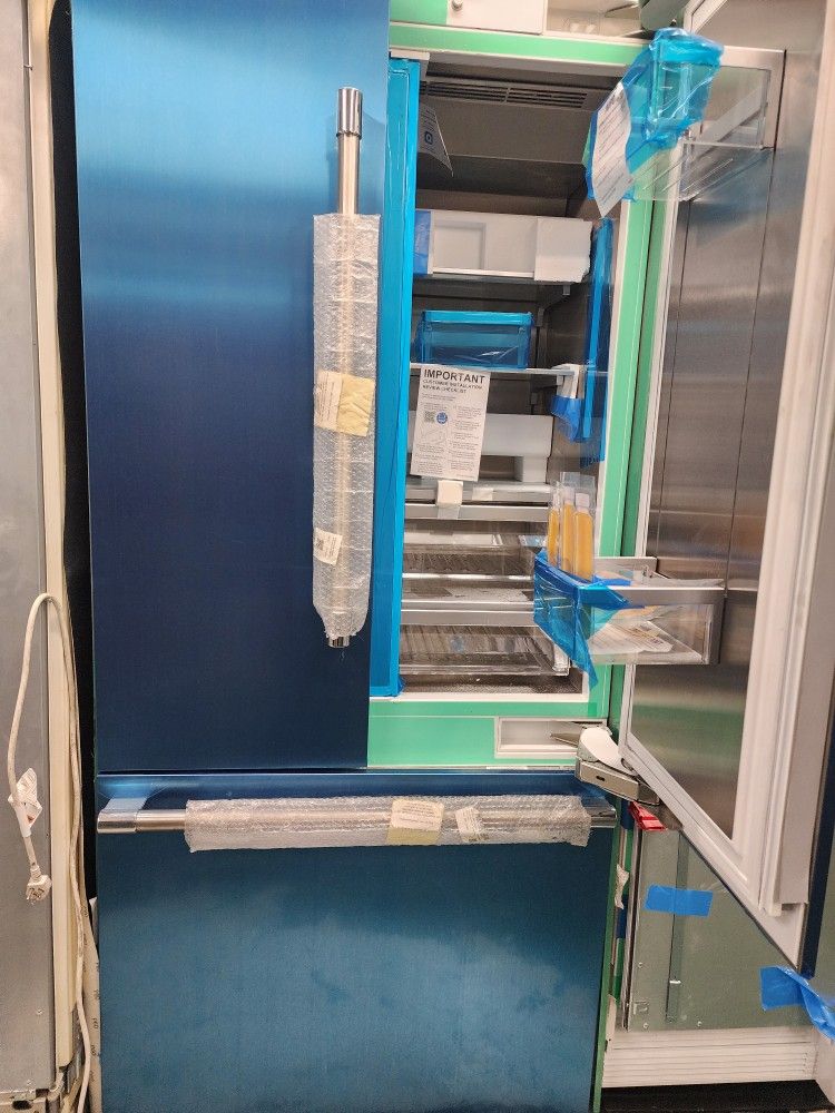 New Thermador Built In Refrigerator 36-inch Stainless Steel Panels 