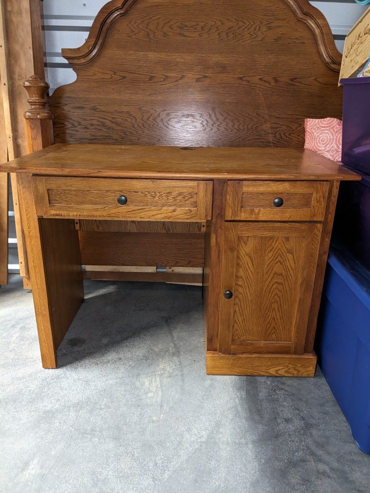 Computer Desk