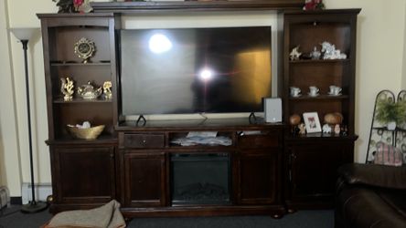 Tv stand all around and top