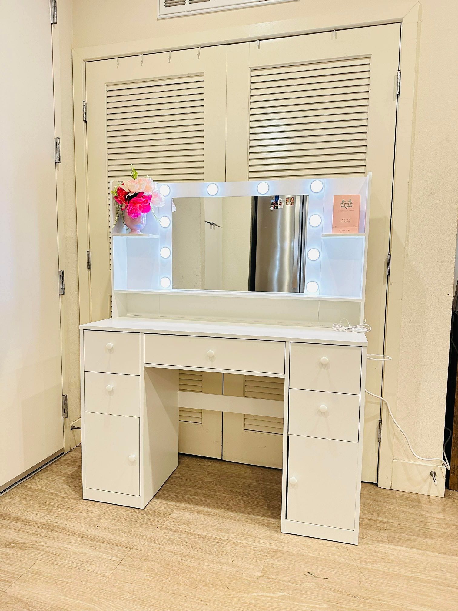 Vanity Desk with Mirror, LED Lights 3 Color and Power Outlet, Makeup Vanity , White