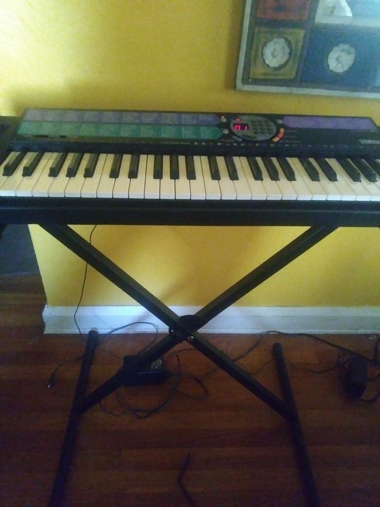 Yamaha PSR 77 Keyboard