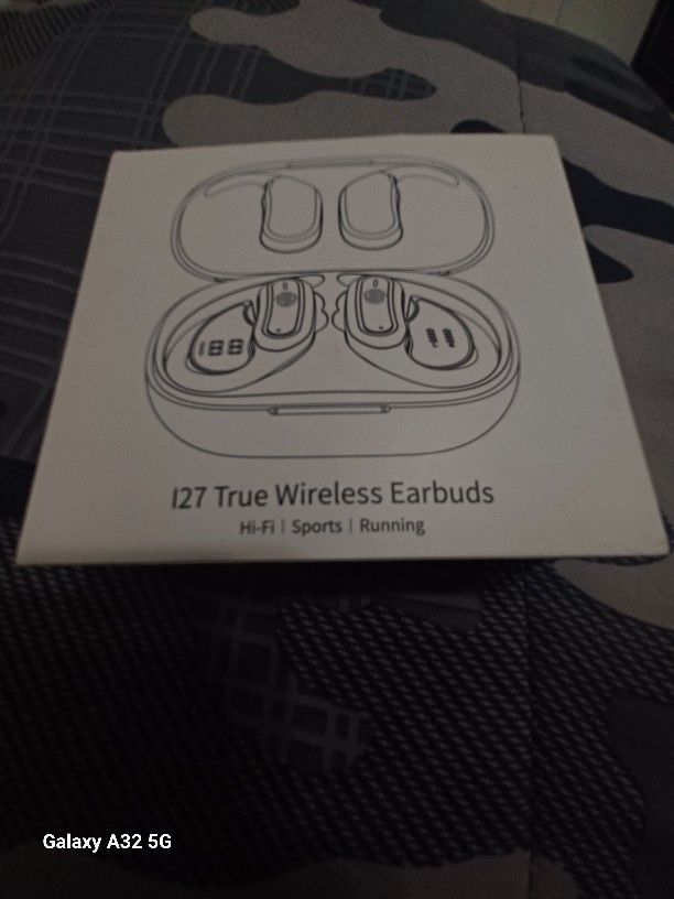 Earbuds