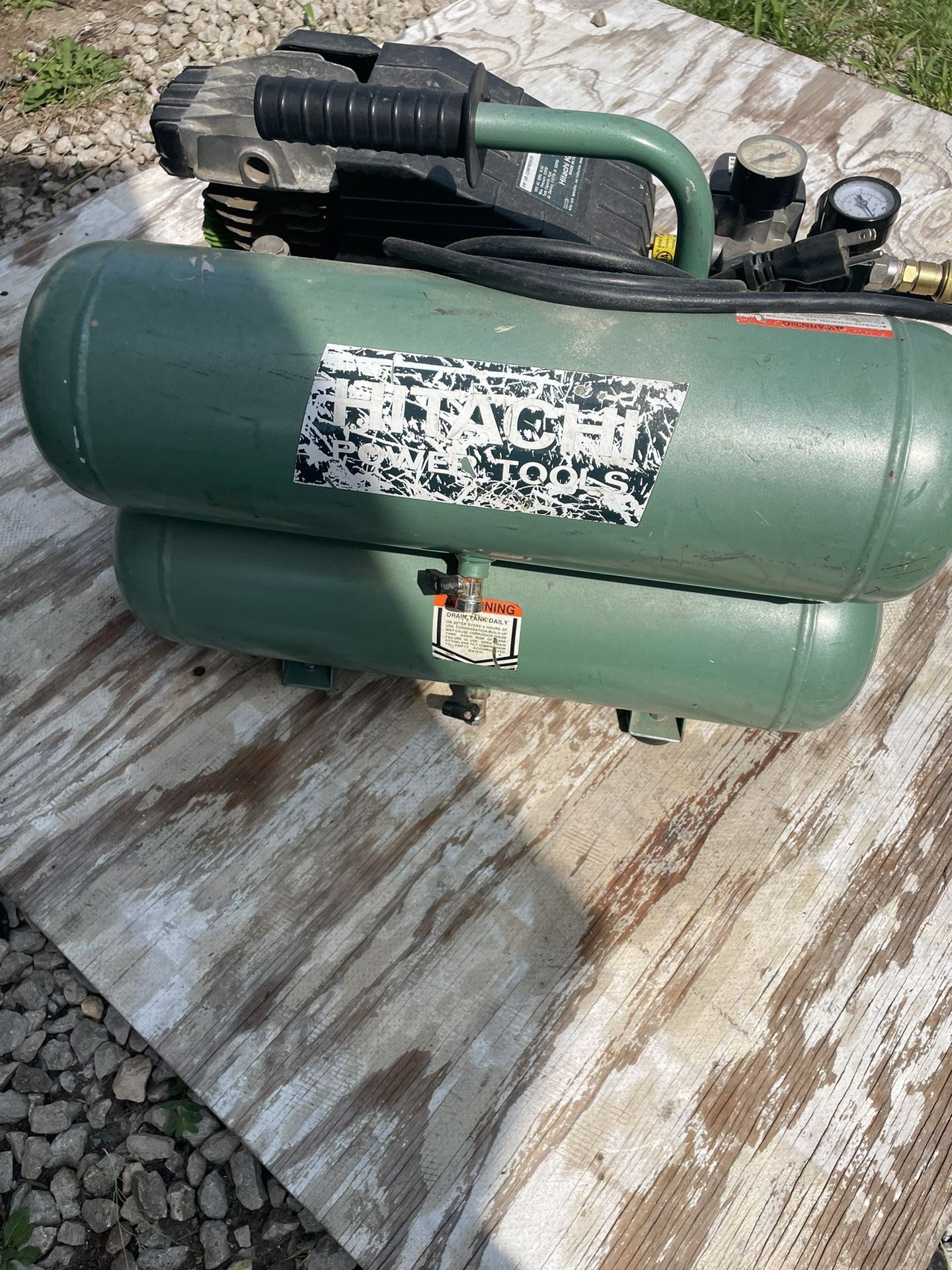 Hitachi Air Compressor