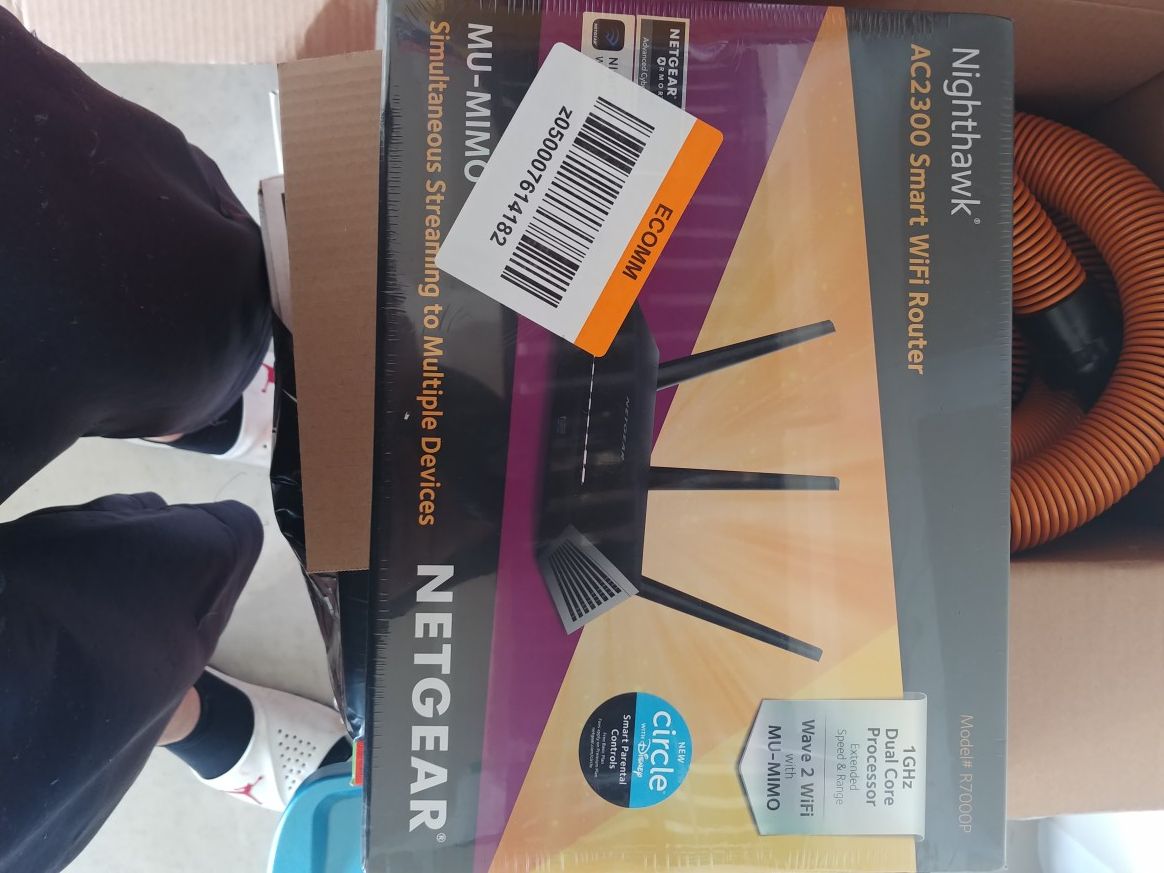 NETGEAR. AC2300 WIFI,ROUTER