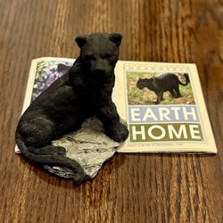 Earth Home Endangered Wildlife Collectible Black Panther Big Cat Figurine Vintage 1994 Rare