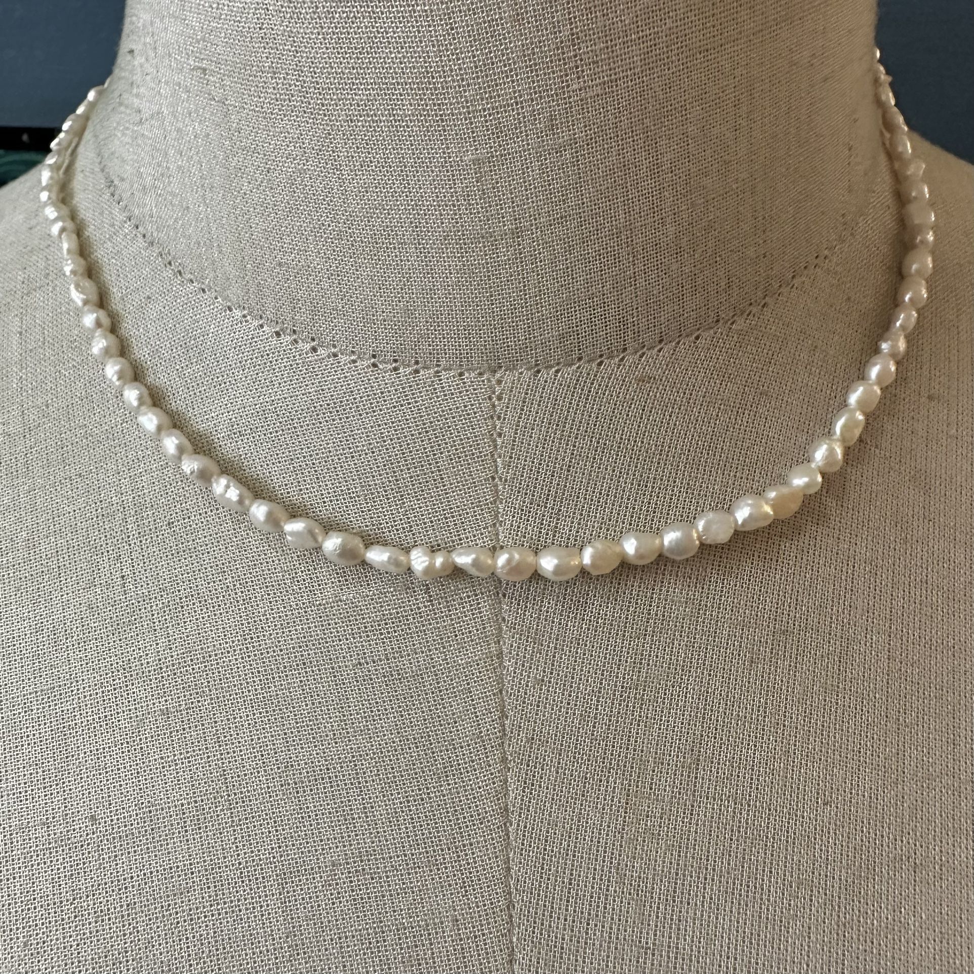 Fresh water pearl choker necklace