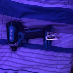 Makita 18V LXT Driver Battery Pack And Charger